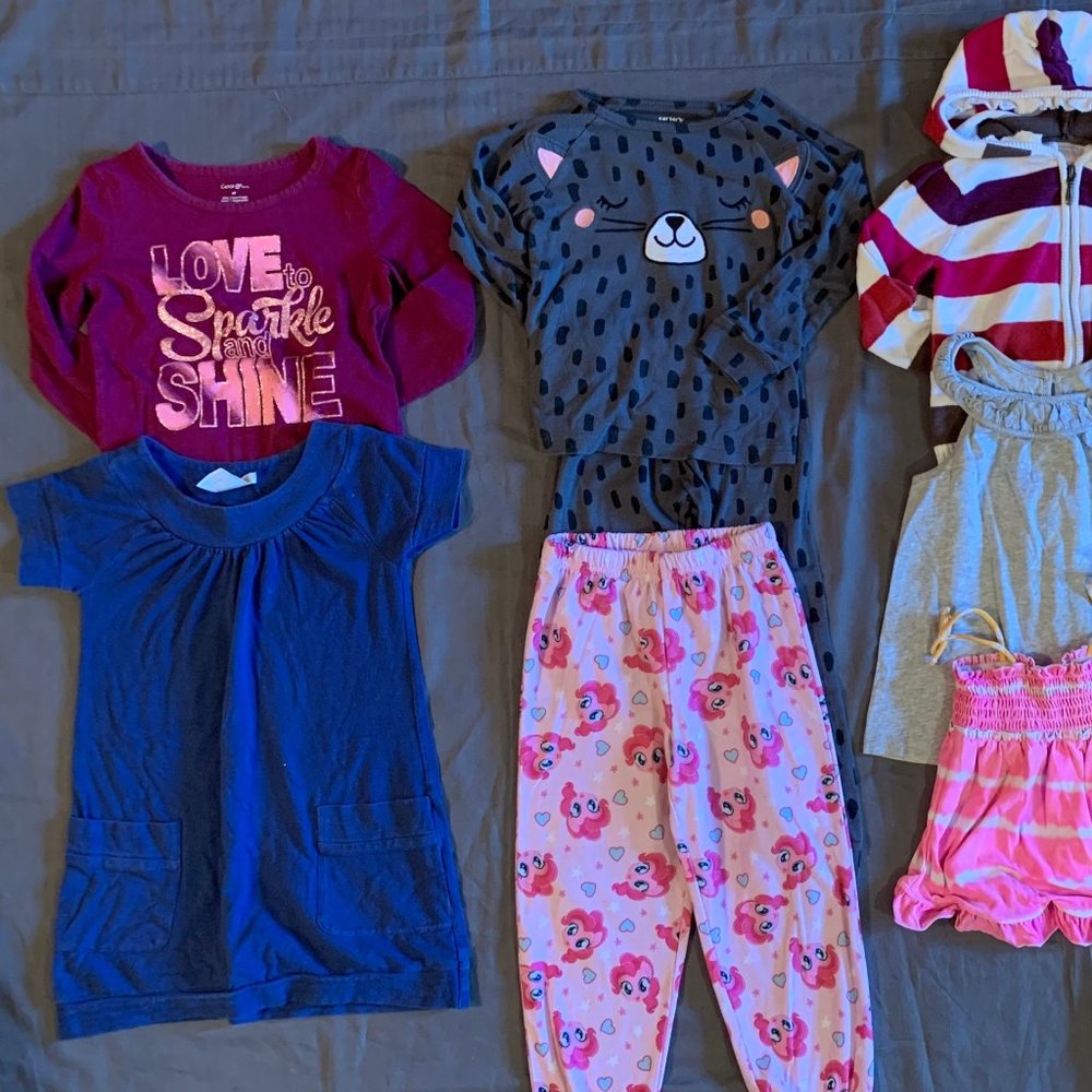 Girls Size 4T clothing lot for sale don't miss out